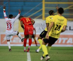 Imágenes del desarrollo del partido.