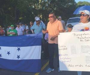 Los enfermos renales advirtieron con ir a las calles si las autoridades no cumplen las promesas .