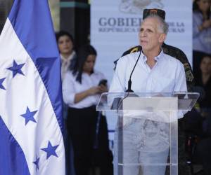 Nasry Asfura dejó en claro que la relación con El Salvador está bien y debe seguir por la misma línea.