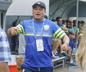 Reynaldo Tilguath también lazó duros comentarios a jugadores que hizo ingresar.