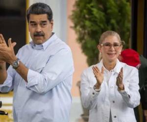 La defensa insiste en que el bloqueo de activos por sanciones de Estados Unidos vulnera el derecho a una defensa justa.