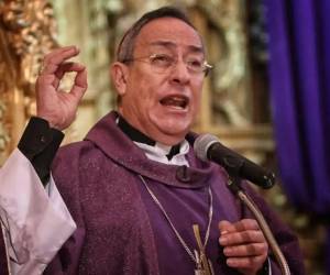 El cardenal cuestionó el actuar de quienes se enriquecen con recursos del Estado.