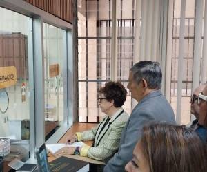 La abogada Ruth Lafosse, experta en derecho constitucional, presentó una acción de amparo contra el decreto legislativo 58-2025, ante la Sala Constitucional.