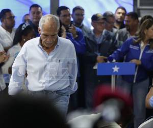 Partido Nacional celebra leve ventaja de Nasry Asfura en resultados preliminares.