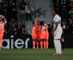 Imágenes del desarrollo del partido.