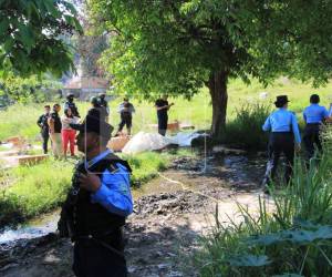 Las autoridades acordonaron el lugar para iniciar con las investigaciones del caso.