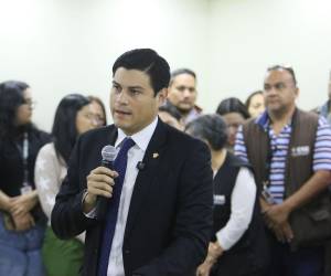 Con la mayoría de su equipo contratado de forma temporal, el despacho del consejero luce casi vacío en la etapa poselectoral aunque se confirmó que contrato de sus colaboradores fue extendido por un mes más.