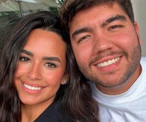La familia de la modelo Skarlent Rodríguez y su pareja, José Castro, confirmó el hallazgo sin vida de ambos tras el colapso del edificio donde residían en Catia La Mar, estado La Guaira, luego de los terremotos registrados en Venezuela.