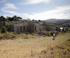 La comuna de Jorge Aldana entregó tres contratos millonarios a la empresa CIIN, a pesar de que el proyecto habitacional Villa Solidaridad no fue terminado.