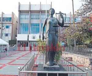 Los siete recursos ya fueron interpuestos en la Sala Constitucional del Poder Judicial, en la sede de la Corte Suprema de Justicia (CSJ).