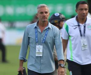 Lavallén volvió al banquillo y el Marathón logro´conseguir un triunfo.