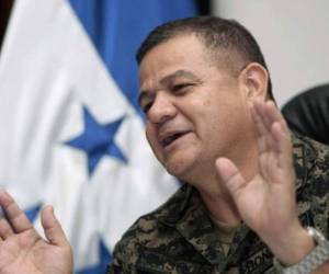 La Policía Nacional publicó un nuevo afiche ofreciendo 35 millones de lempiras por información sobre el paradero de Romeo Vásquez Velásquez.