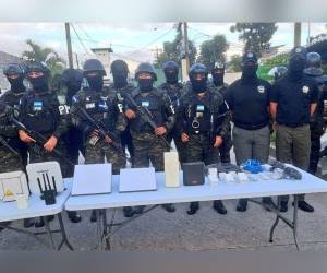 Las autoridades del Instituto Nacional Penitenciario (INP) iniciaron operativos en los 21 presidios del país este martes 24 de marzo. En el Centro Penitenciario Nacional de Támara encontraron equipo de señal satelital de última generación. A continuación las imágenes y los detalles.