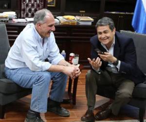 El presidente electo de Honduras para el período 2026-2030, Nasry Asfura, se pronunció por primera vez sobre su relación con el expresidente Juan Orlando Hernández, luego de que este fuera liberado tras recibir un indulto del presidente de Estados Unidos, Donald Trump.