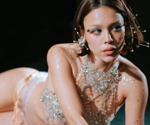 Para la mexicana, el haber profundizado en este lugar tan íntimo y compartirlo con su 'fandom', los 'dreamers' (soñadores), le abre la oportunidad de conectar también un poquito más con ellos.