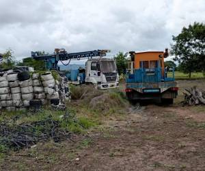 Parte del material de riego y equipo actualmente yace en el Centro Experimental Las Acacias, dependencia de la Secretaría de Agricultura y Ganadería.