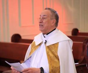 El cardenal en su reflexión se preguntó cuántos jóvenes están atormentados por un demonio malo, por el crimen, por la muerte, por quitarle la vida a otros cuando la vida es sagrada.