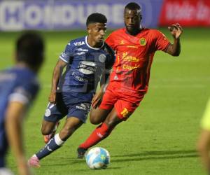 Real España ganó y ha igualado al Olimpia.