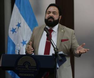 Luis Redondo ordenó publicar un decreto legislativo para otorgar facultades a la CICIH, pero que la medida no reunió los votos necesarios.