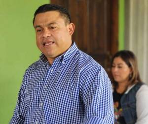 Nelson Márquez figura como imputado junto a otras personas en un expediente relacionado con el supuesto<a rel=noopener noreferrer href=https://www.elheraldo.hn/honduras/dictan-detencion-judicial-nelson-marquez-fraude-millonario-estado-KP26838772 target=_blank> </a>drenaje de 3,084 millones de lempiras mediante demandas ilegales.