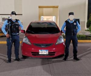 El automóvil está en poder de la Dirección Policial de Investigaciones (DPI).