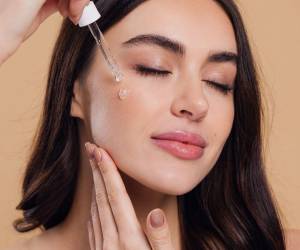 Consulte conun dermatólogo antes de sumar vitamina B12a su rutina.