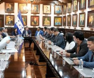 Nombrar como terroristas a tres estructuras criminales permitirá concentrar recursos en el área de seguridad y cambiar la estrategia en la materia.