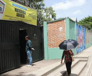 La ministra de Educación, Arely Argueta, informó que el Instituto España Jesús Milla Selva, en el Distrito Central, será el centro educativo donde se implementará el plan piloto de jornada extendida en 2027.
