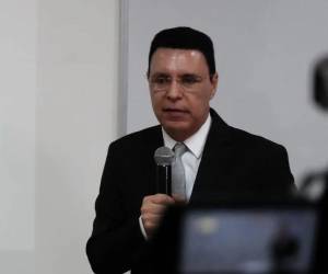 El titular de la Procuraduría General de la República (PGR), <b>Dagoberto Aspra</b>, confirmó que algunos aspirantes al CNE y TJE tienen demanda contra el Estado.