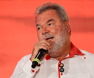 Roberto Contreras asegura que Juan Orlando Hernández no tiene relación con las elecciones, pese a denuncia de supuesto golpe de Estado de Xiomara Castro.