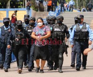 Herlinda Bobadilla permanece recluida en Los Cobras a la espera de su traslado hacia Estados Unidos.