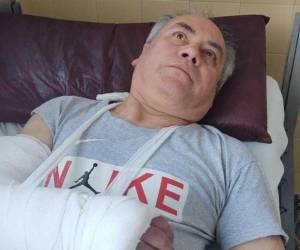 El famoso paparazzi argentino Pedro “Peter” Alberto Orquera está hospitalizado por la agresión.