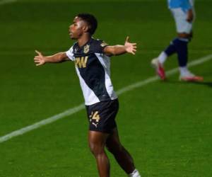 Keyrol Figueroa ha empezado a mostrar sus dotes de goleador con el Port Vale.