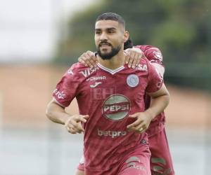 Imágenes del desarrollo del partido.