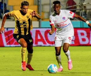 Imágenes del desarrollo del partido.