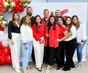 Arturo Gálvez, Eddy Montalván, Carlos Zepeda, Pamela Gutiérrez, Andrea Reyes, Ana Lucía Gómez, Norma Farías, Andrea Moncada, Valeria Ordóñez y Andrea Cruz.