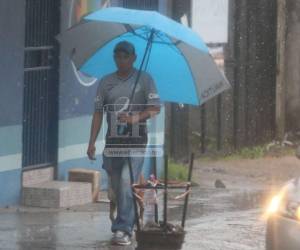 Se esperan lluvias en varias regiones del país, según expertos de Cenaos.
