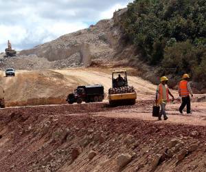 Aunque la obra ya inició, el libramiento salida al sur enfrenta serias limitaciones por terrenos no liberados, principalmente en zonas donde predominan propiedades privadas.
