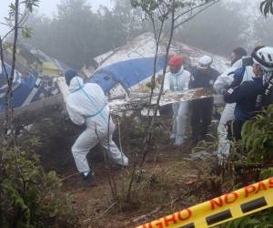 El avión, un bimotor Beechcraft 1900, despegó la mañana del miércoles del aeropuerto Camilo Daza, de Cúcuta, capital de Norte de Santander, para un vuelo de unos 25 minutos con destino a Ocaña, la segunda ciudad del departamento, pero su contacto se perdió y no llegó al aeropuerto Aguas Claras, donde debía aterrizar. Aquí las imágenes de cómo fue encontrado.