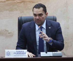 El Congreso Nacional inició juicios políticos contra funcionarios electorales y anunció una comisión especial para investigarlos.