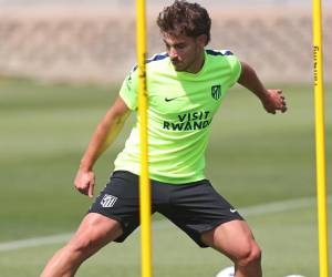 Julián Álvarez solo estuvo con el preparador físico del equipo.