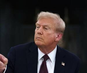 Uno de cada cuatro estadounidenses cree que el intento de asesinato a Trump fue un montaje.