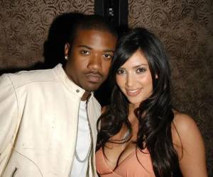 Una presentación de Ray J, el conocido exnovio de Kim Kardashian, dejó a todos sus seguidores sumamente preocupados, pues apareció con el ojo sangrando y con un monitor pegado al pecho. ¿Qué se sabe de su estado de salud? Esto dijo el famoso.