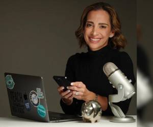 El legado de Kafie se sostiene en la democratización de un lenguaje que durante años perteneció a banqueros y contadores, y hoy se traduce en una cultura financiera que comienza a germinar en un país históricamente huérfano de ella.