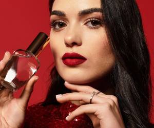 Los aromas dulces dejan de ser cosa de invierno y se consolidan como tendencia en la perfumería de verano.