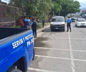 Los agentes policiales se desplazan por las diferentes arterias por donde circulan las unidades del transporte público y ejecutan las acciones correspondientes.