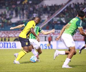 Imágenes del desarrollo del partido.