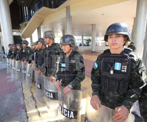 Al menos 2,500 efectivos militares resguardan el Congreso Nacional.