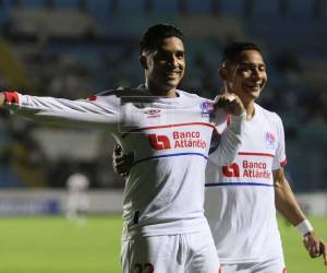 Imágenes del desarrollo del partido.