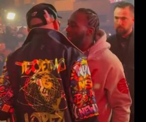 Terence Crawford se levantó a encarar a Teófimo López padre